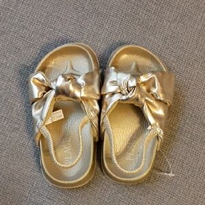 Childrens Place Shiny Gold Toddler Sandals
